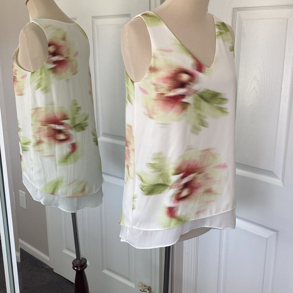 NWT Philosophy Floral Layered Hem Tank Small